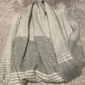 Gray Blanket Scarf